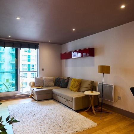 The Vauxhall Hideout - Comfy 2Bdr Flat With Balcony London Exterior foto