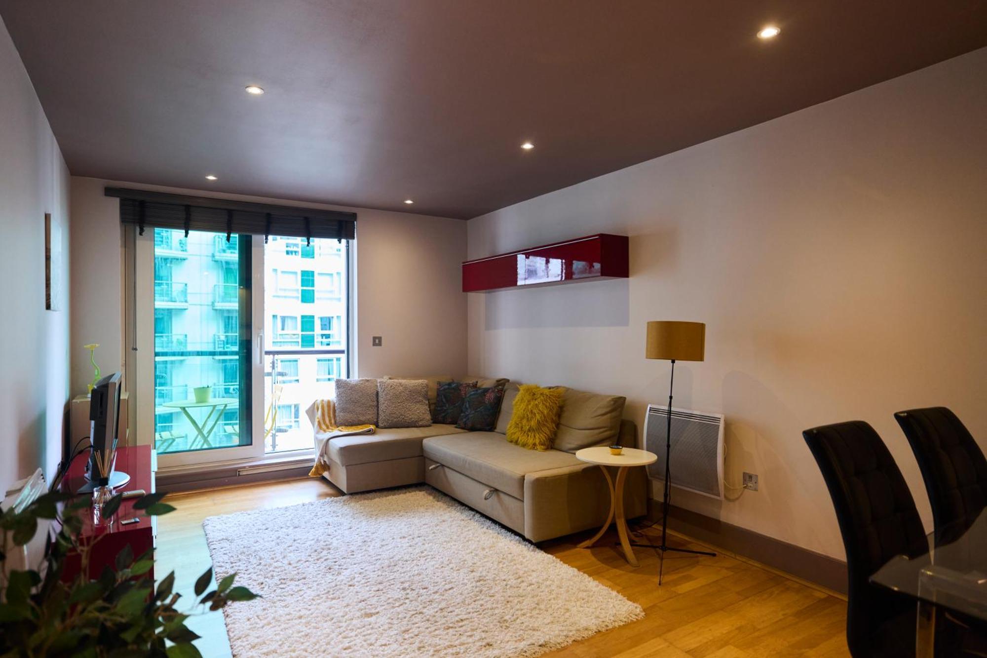 The Vauxhall Hideout - Comfy 2Bdr Flat With Balcony London Exterior foto